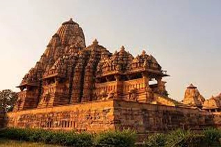 Delhi - Gwalior - Khajuraho - Varanasi@Globalduniya